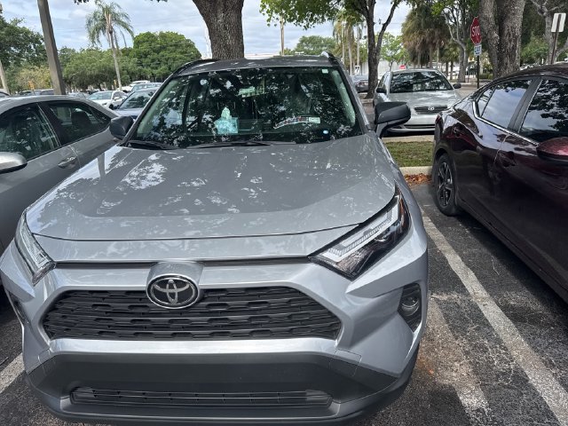 Used 2025 Toyota RAV4 LE AWD/4WD image 46