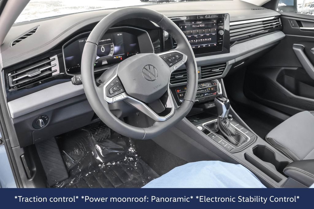 New 2026 Volkswagen Jetta SE FWD image 4