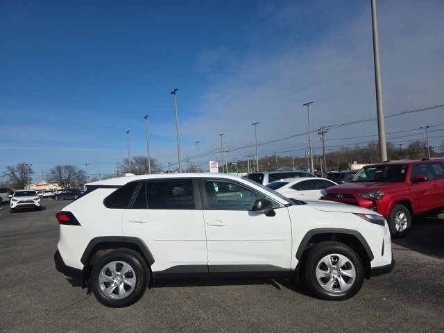 Certified 2023 Toyota RAV4 LE image 3