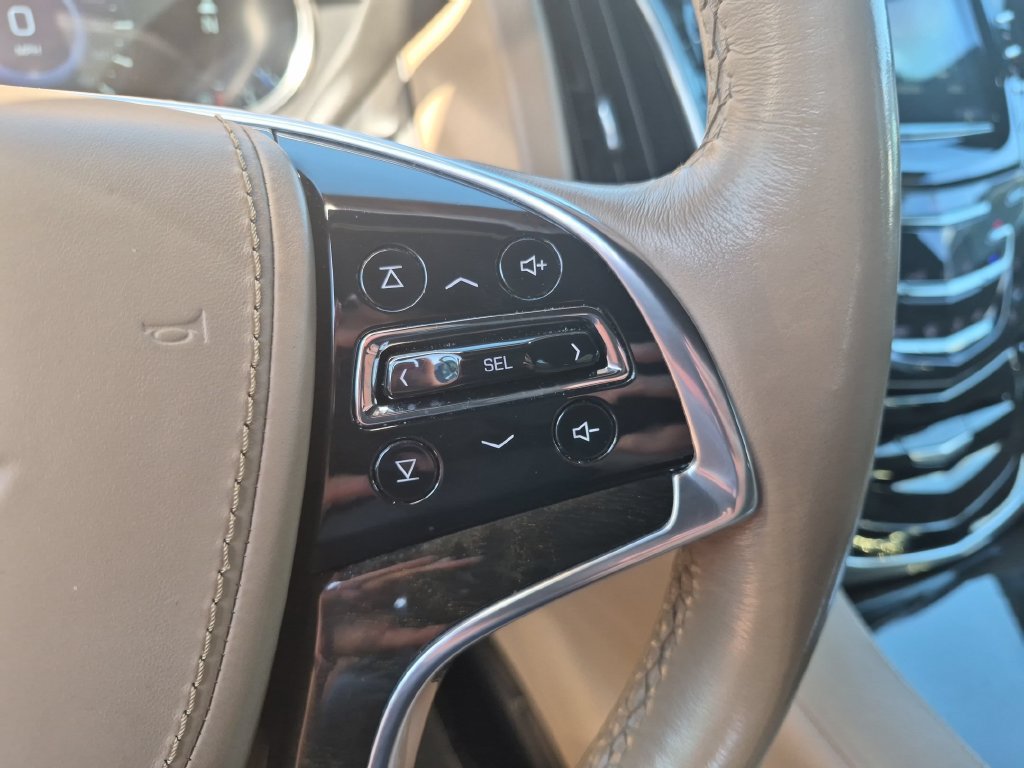 Used 2020 Cadillac Escalade ESV Platinum AWD/4WD image 15