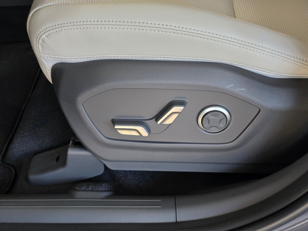 New 2026 Hyundai Santa Fe Limited AWD/4WD image 20