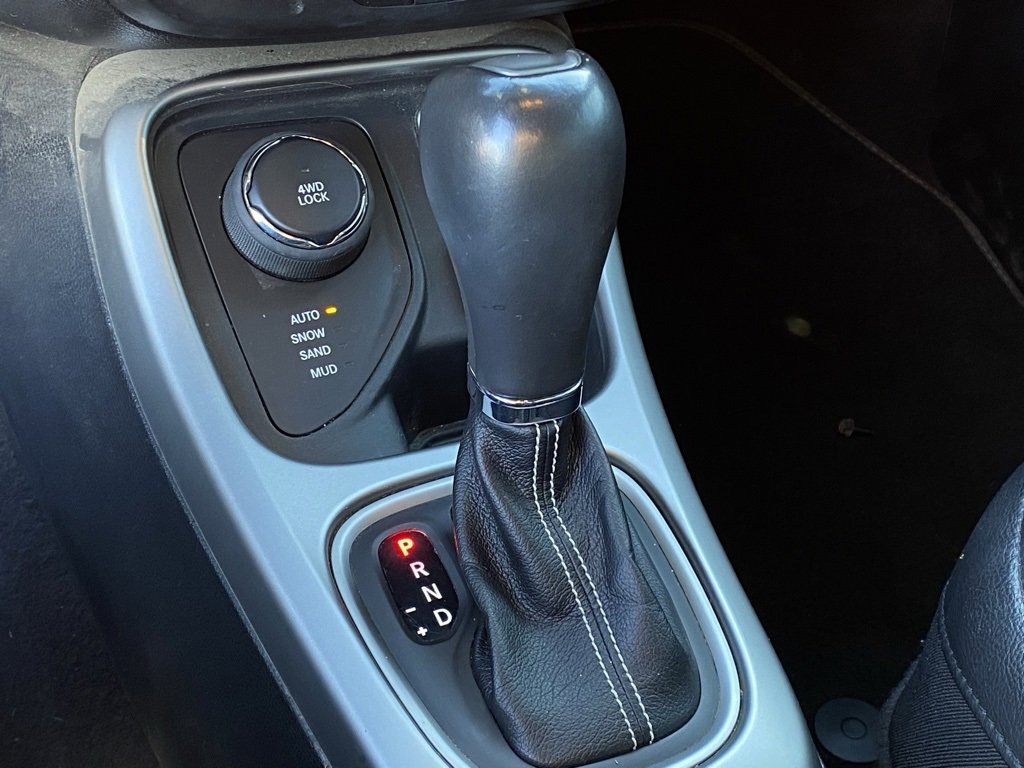 Used 2021 Jeep Compass 80th Special Edition w/ Sun and Sound Group image 18