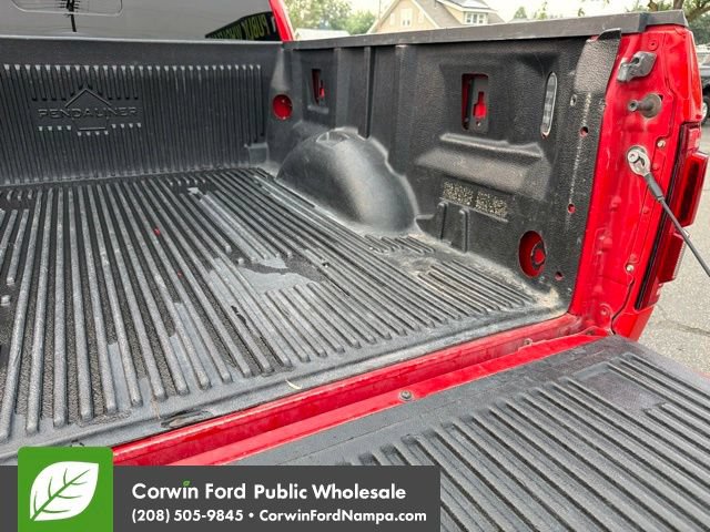 Used 2015 Ford F150 Lariat w/ Equipment Group 502A Luxury AWD/4WD image 32