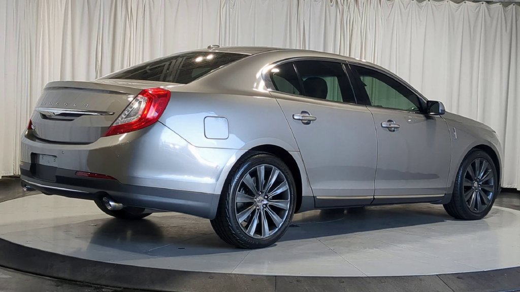 Used 2015 Lincoln MKS AWD w/ Equipment Group 201A image 10