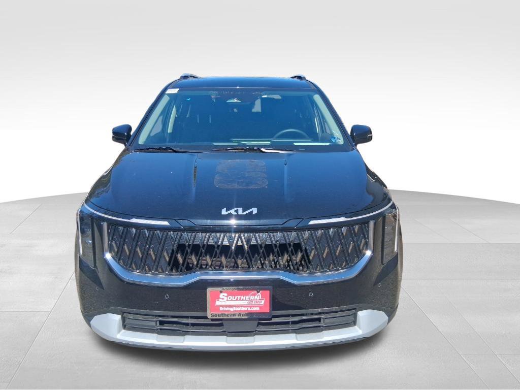 Certified 2026 Kia Carnival EX FWD image 2