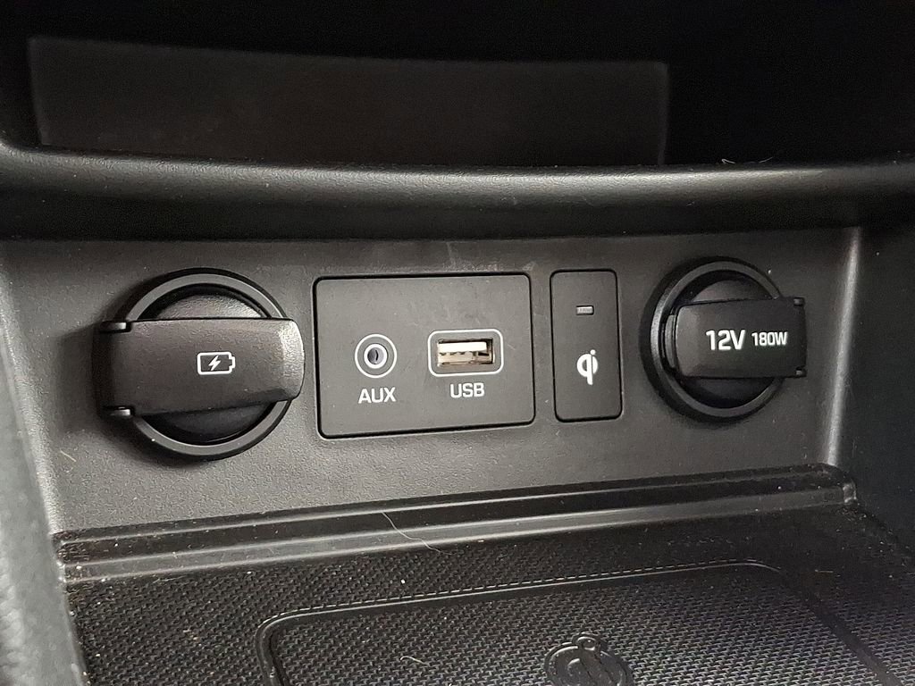 Used 2021 Hyundai Kona Limited w/ Cargo Package image 23