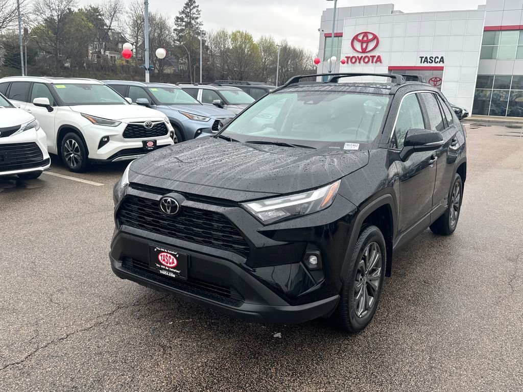 Used 2025 Toyota RAV4 XLE Premium w/ Weather Package image 3