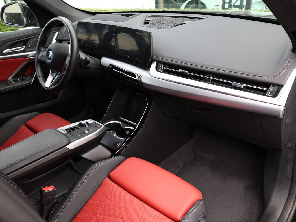 Used 2025 BMW X1 xDrive28i image 21