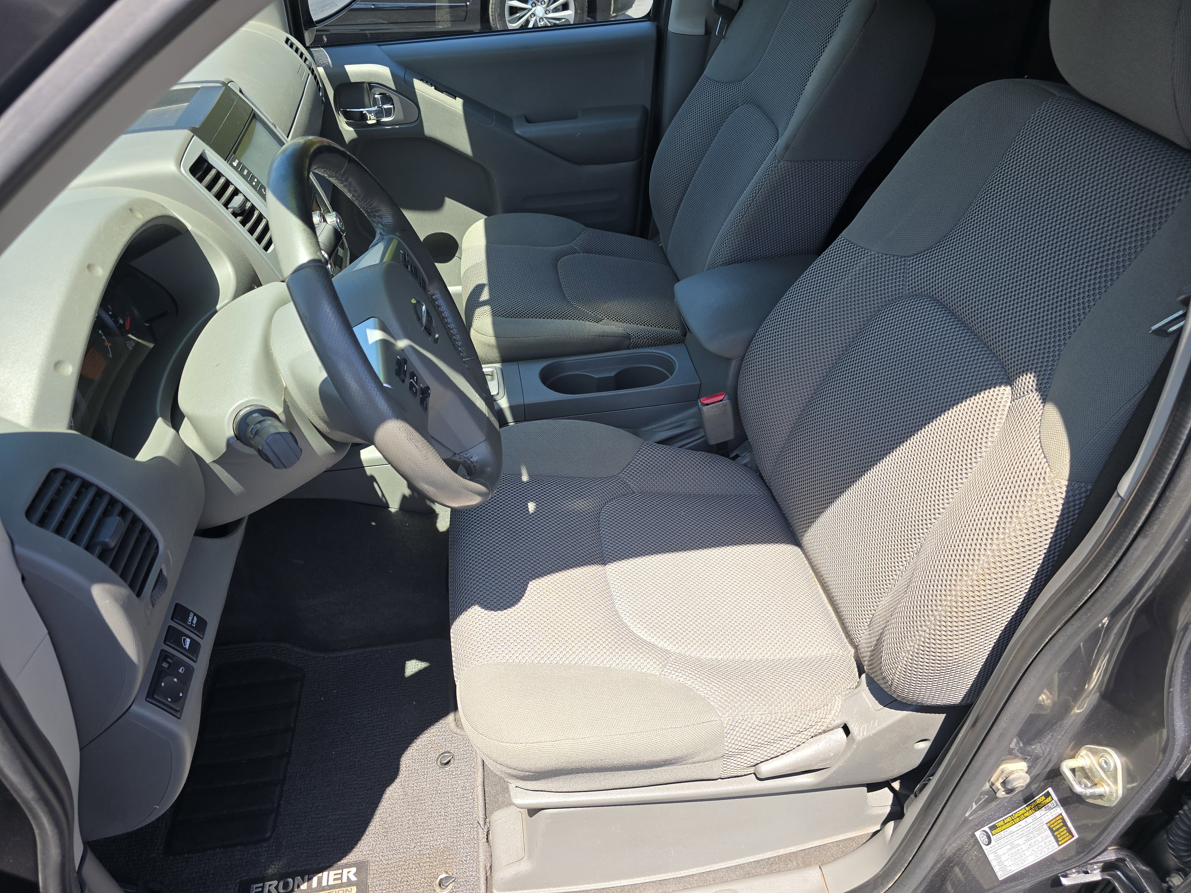Used 2019 Nissan Frontier SV w/ Value Truck Package AWD/4WD image 23