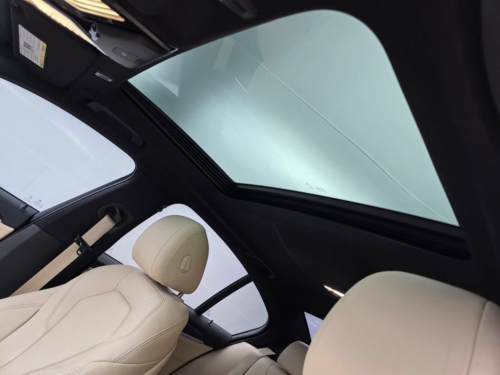 Used 2019 BMW 530i w/ Convenience Package RWD image 12