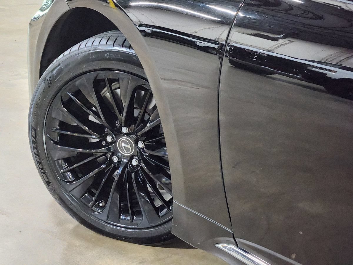Used 2021 Lexus LS 500 RWD image 23