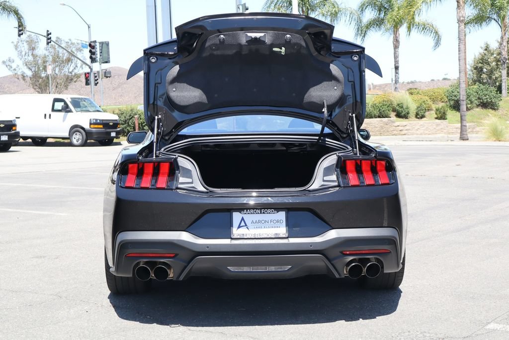 Used 2025 Ford Mustang GT w/ Mustang Nite Pony Package RWD image 27