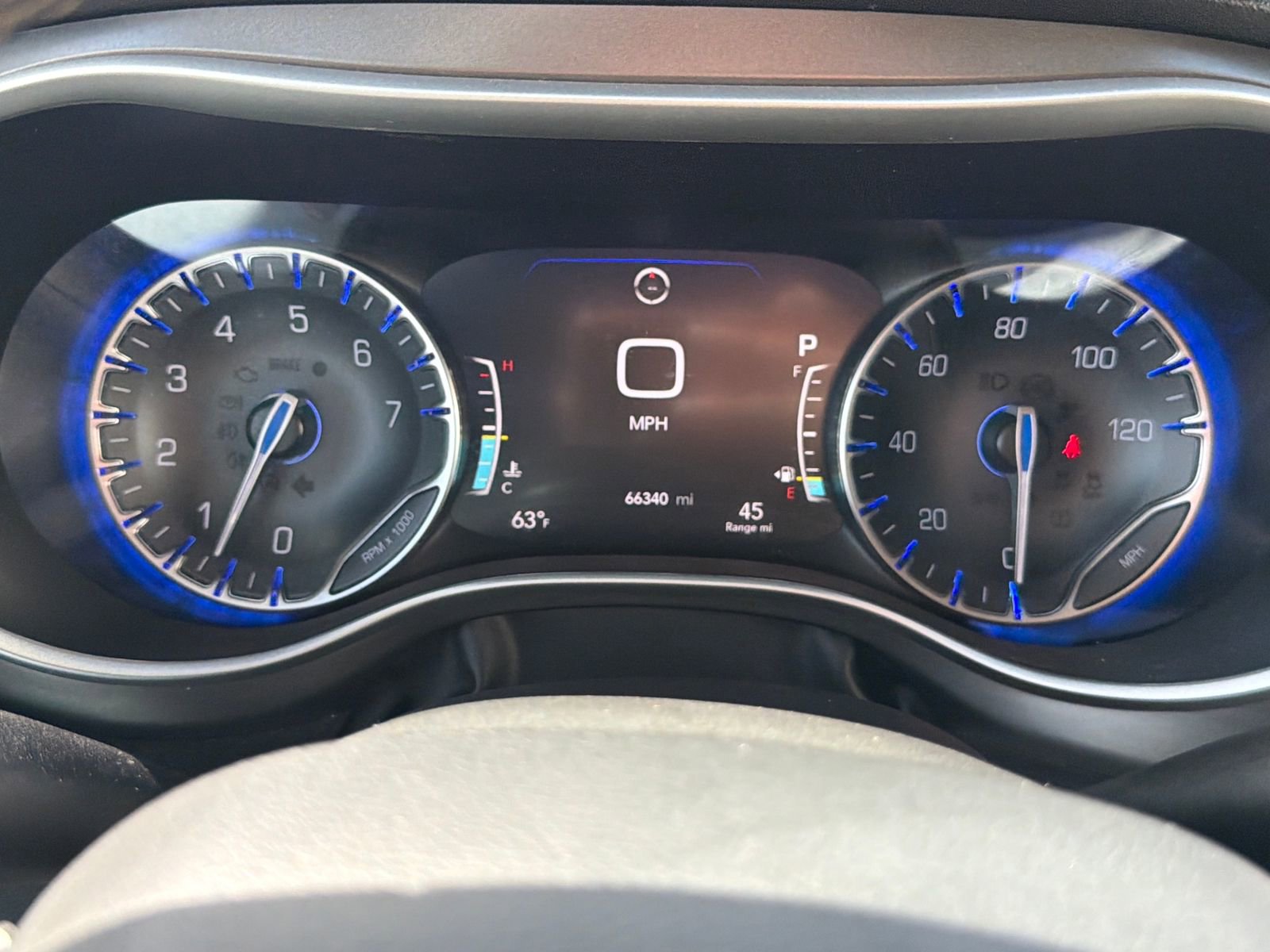 Used 2022 Chrysler Pacifica Touring-L image 18