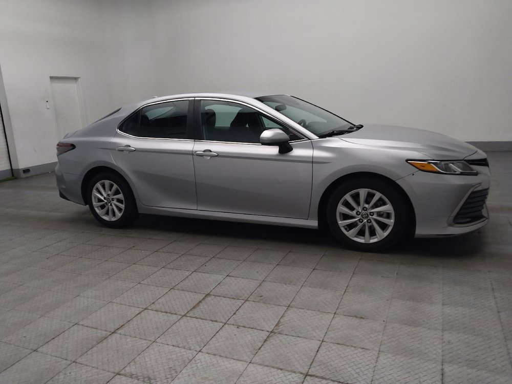 Used 2022 Toyota Camry LE FWD image 11