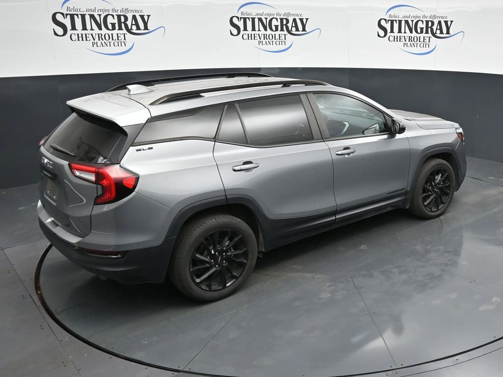 Used 2023 GMC Terrain SLE w/ Driver Convenience Package FWD image 24