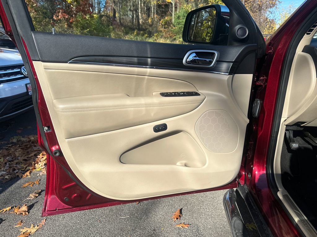 Used 2021 Jeep Grand Cherokee Limited image 5