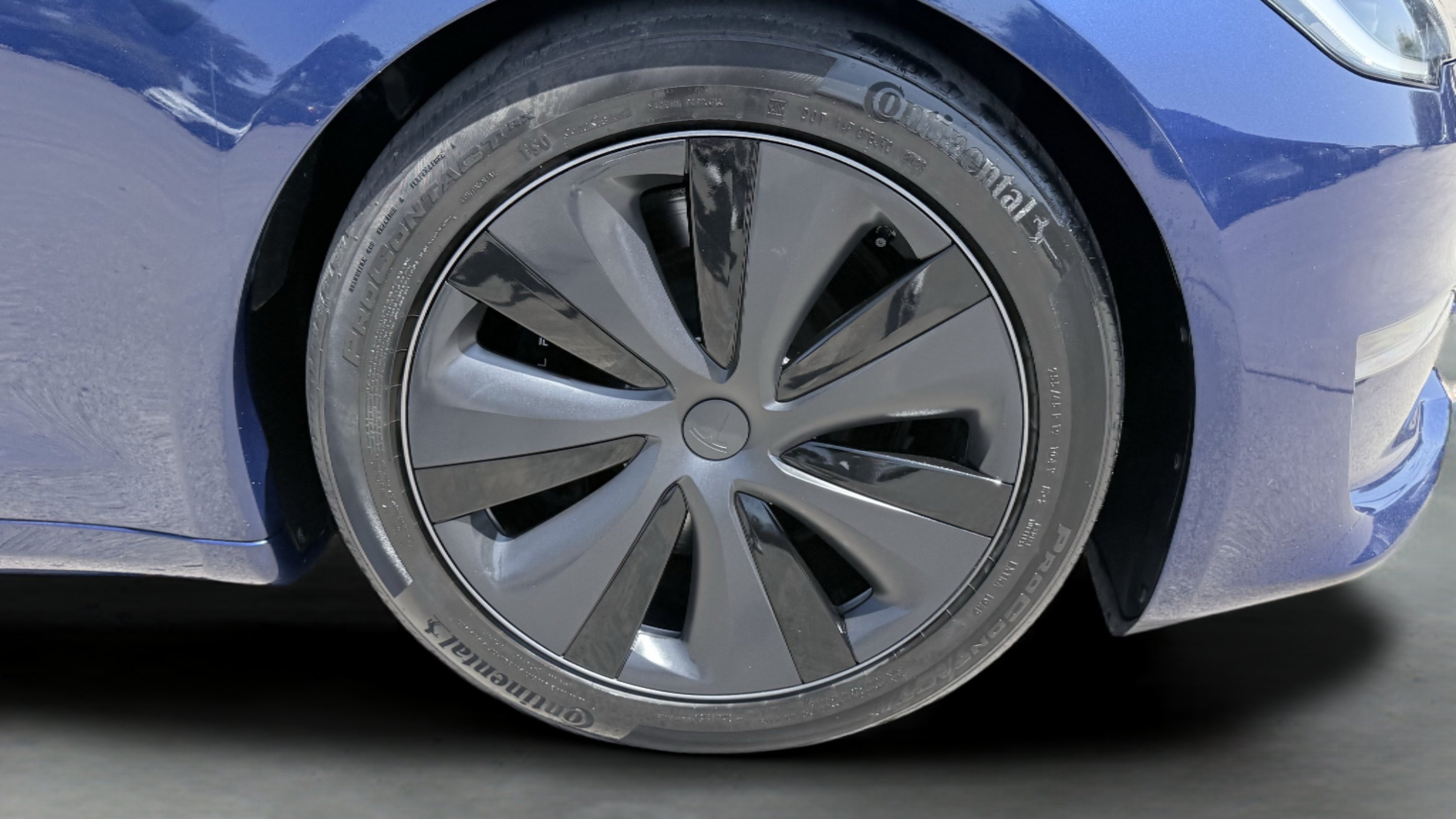 Used 2023 Tesla Model S AWD/4WD image 8