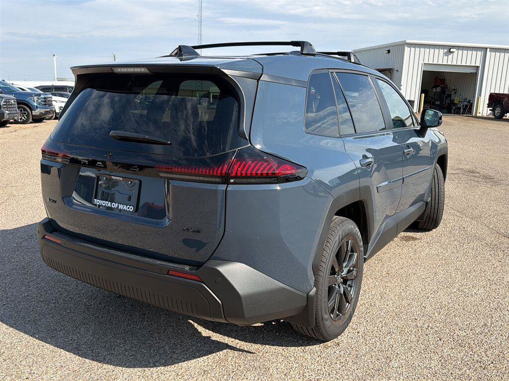 Used 2026 Toyota RAV4 XLE Premium FWD image 7