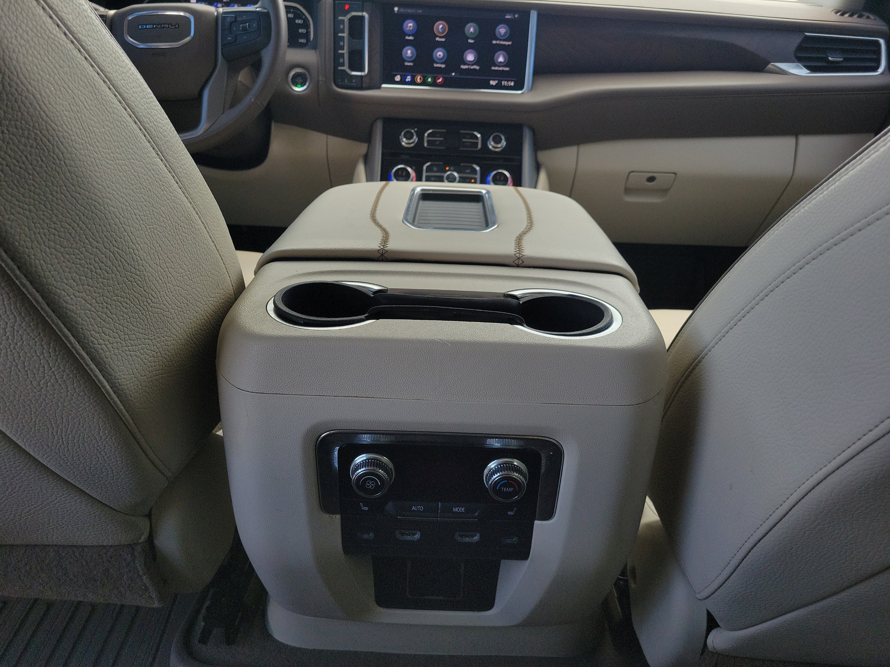Used 2021 GMC Yukon XL Denali w/ LPO, Illumination Package RWD image 13