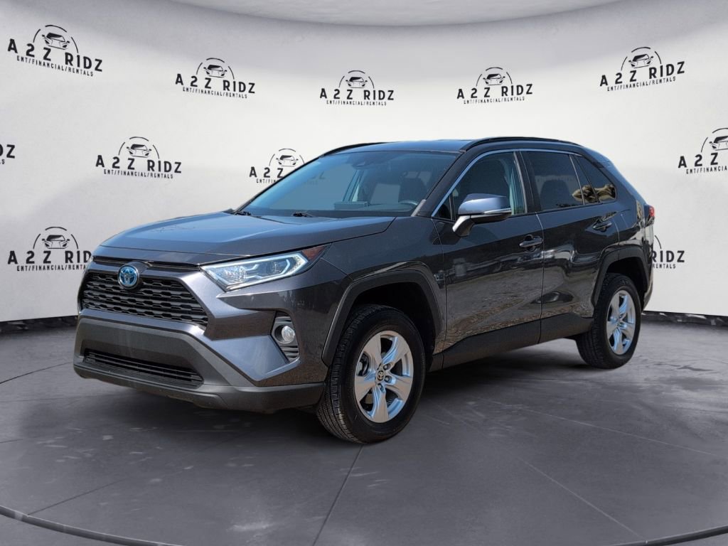 Used 2021 Toyota RAV4 XLE image 3