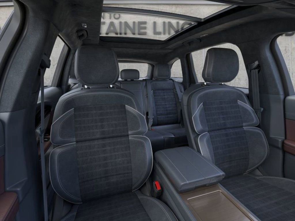 New 2026 Lincoln Nautilus Black Label w/ Jet Appearance Package image 10