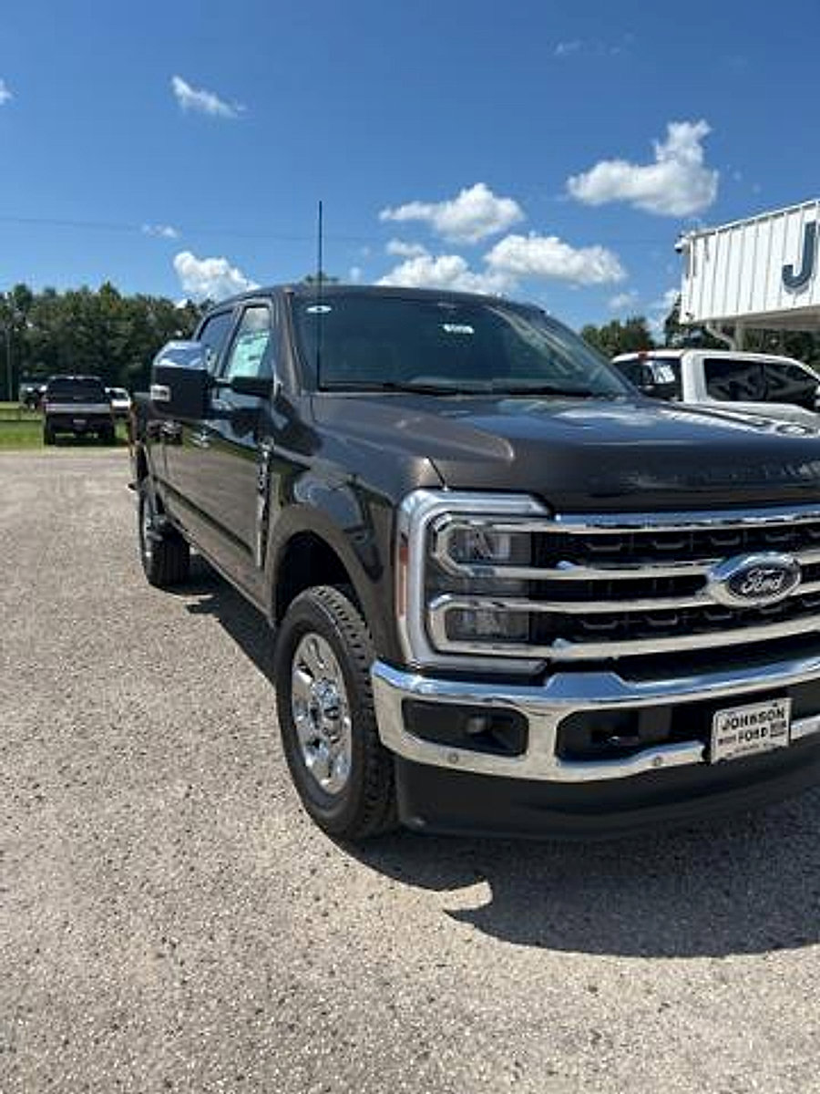 New 2025 Ford F350 King Ranch w/ Chrome Package image 3