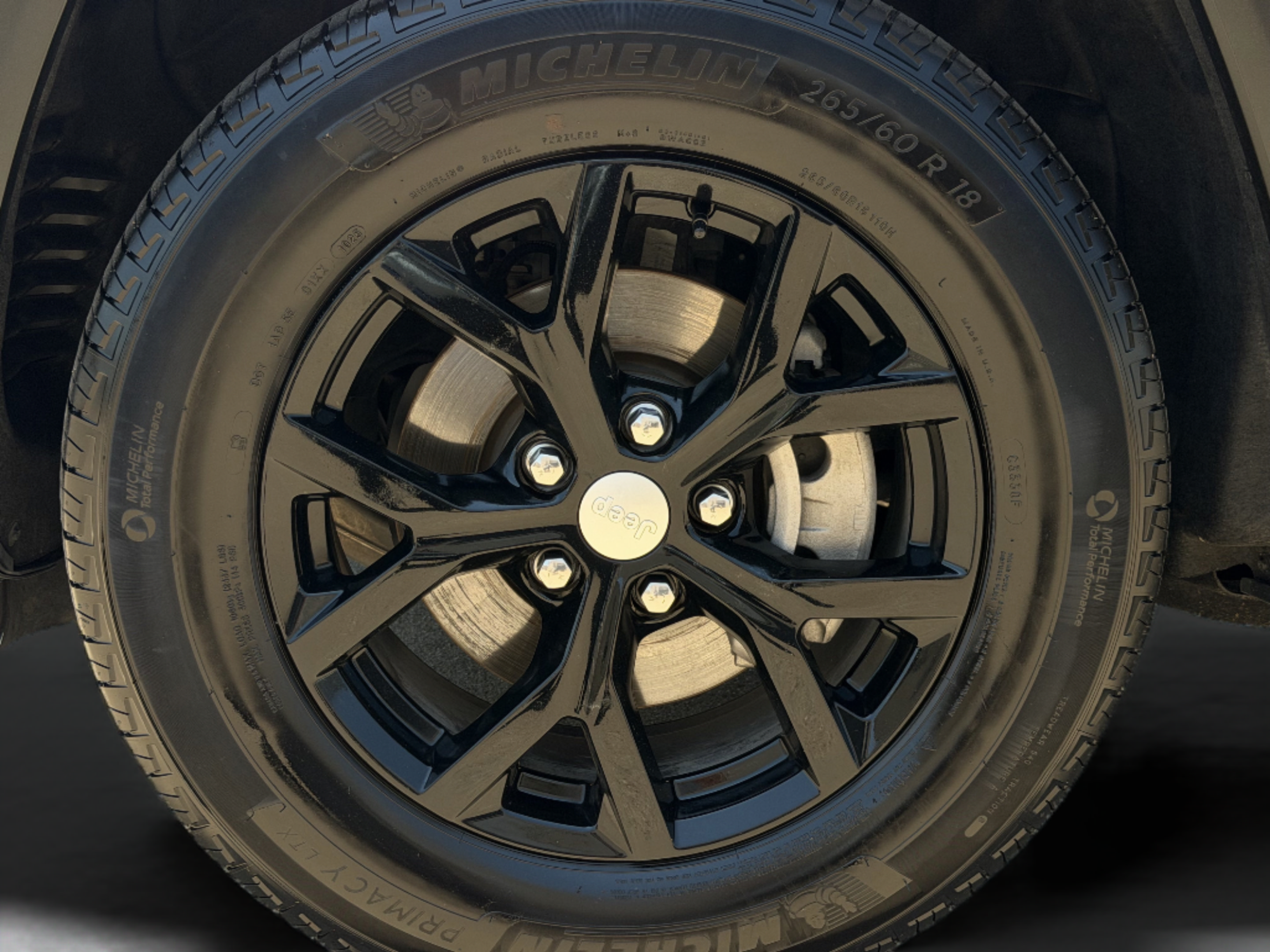 Used 2025 Jeep Grand Cherokee Altitude RWD image 31