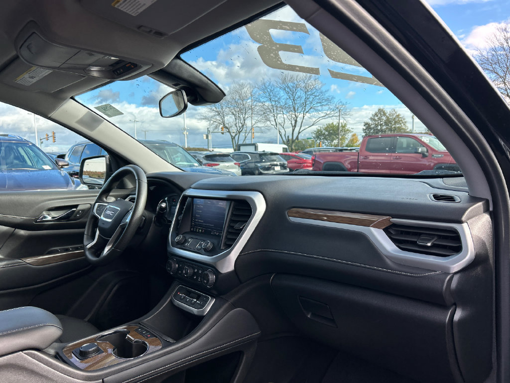 Certified 2023 GMC Acadia SLE FWD image 36