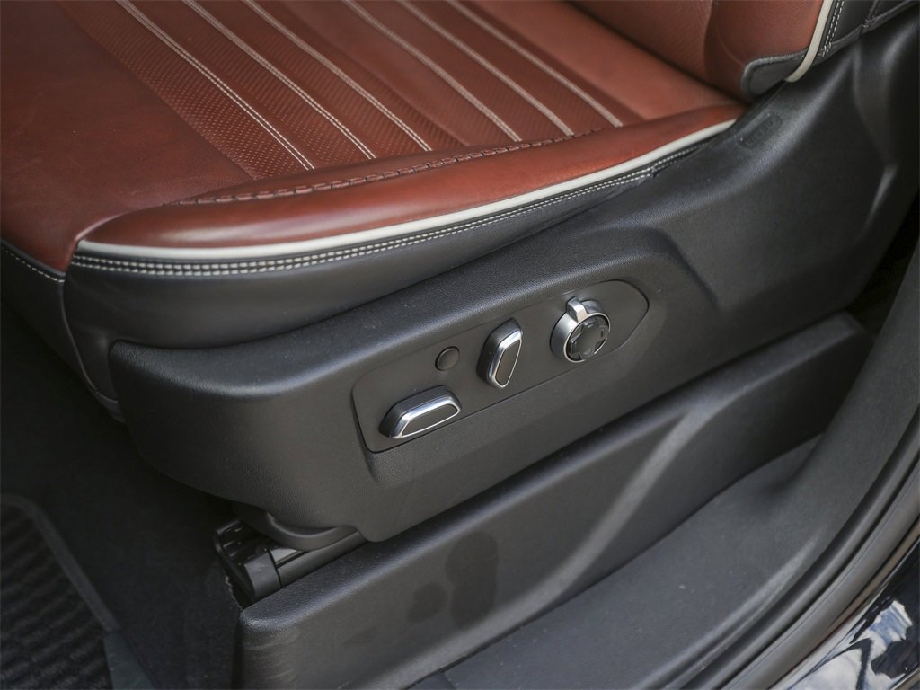 Used 2023 GMC Yukon Denali Ultimate image 14