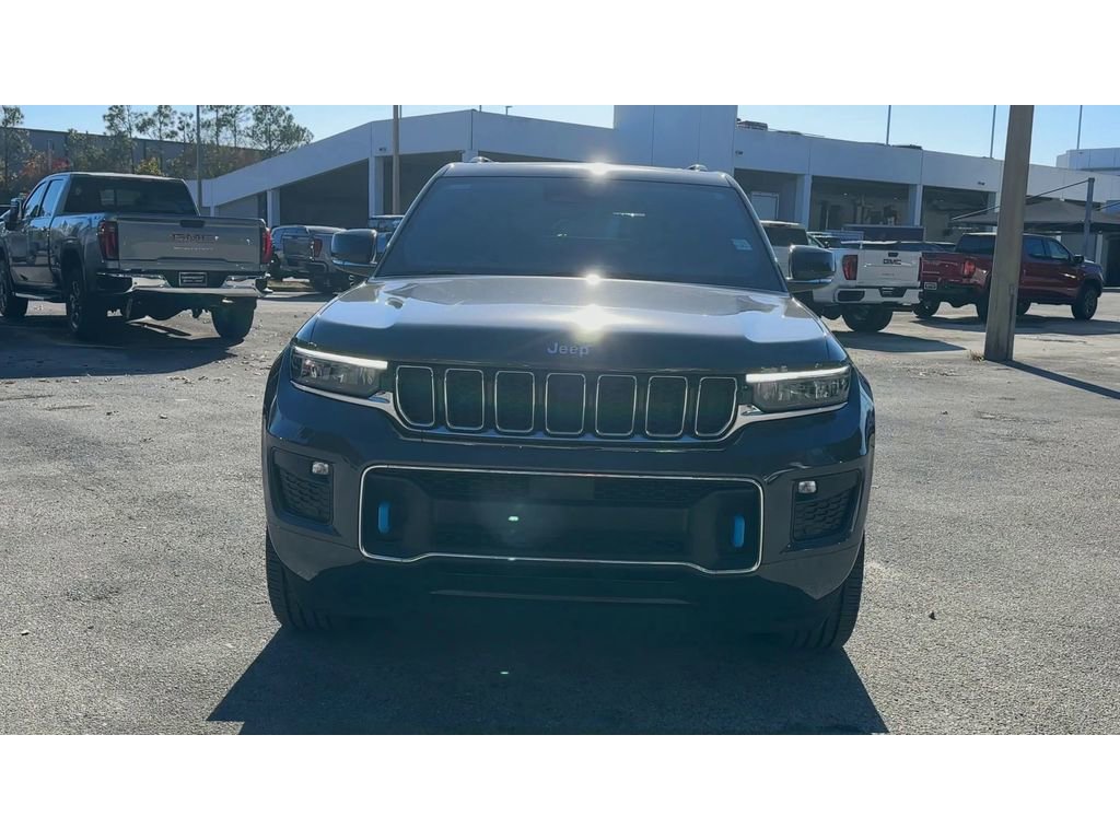 Used 2022 Jeep Grand Cherokee Overland image 3