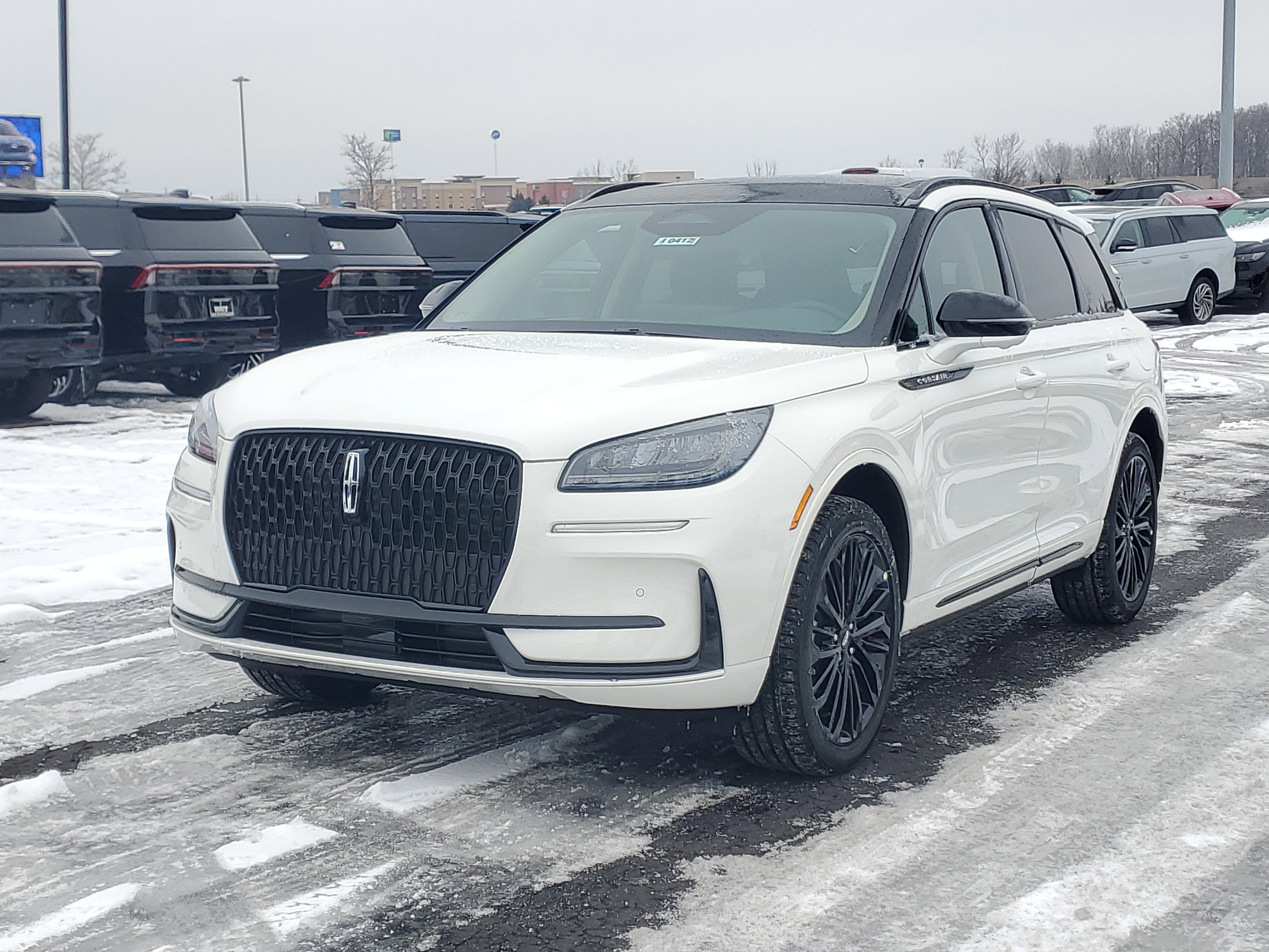New 2026 Lincoln Corsair Premiere image 2