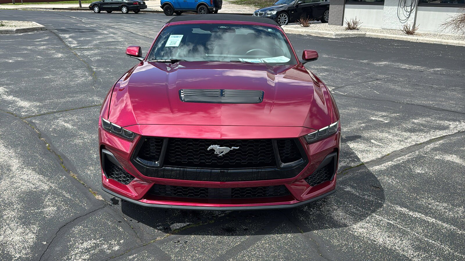 Used 2025 Ford Mustang GT Premium RWD image 4