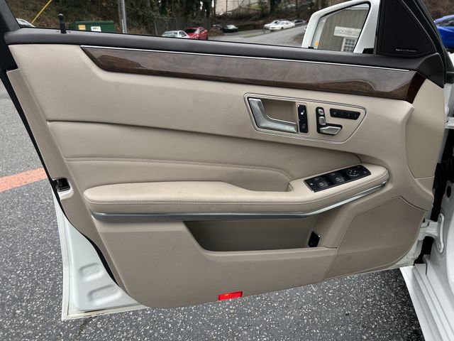 Used 2014 Mercedes-Benz E 350 Sedan image 11
