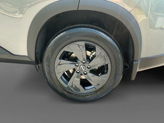 New 2026 Nissan Rogue SV AWD/4WD image 16
