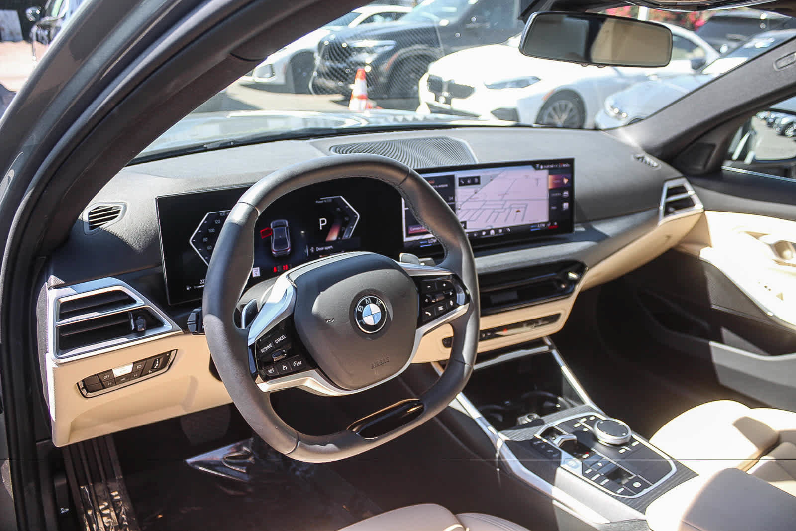 Used 2026 BMW 330i Sedan w/ Convenience Package RWD image 17