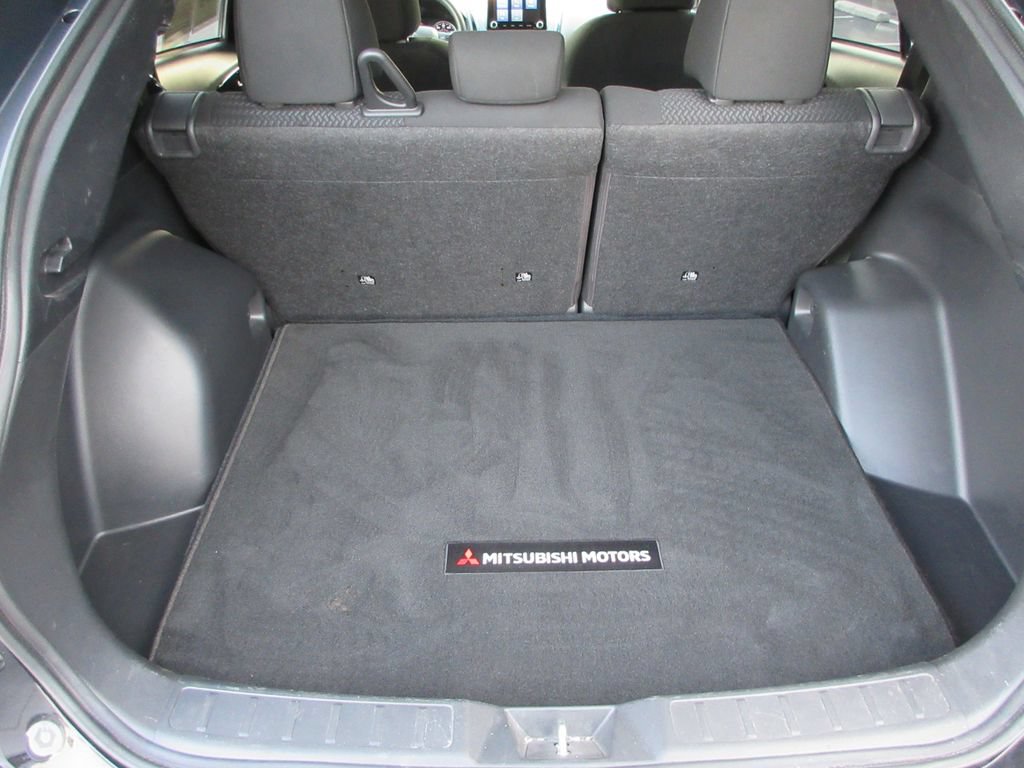 Used 2025 Mitsubishi Eclipse Cross LE AWD/4WD image 11