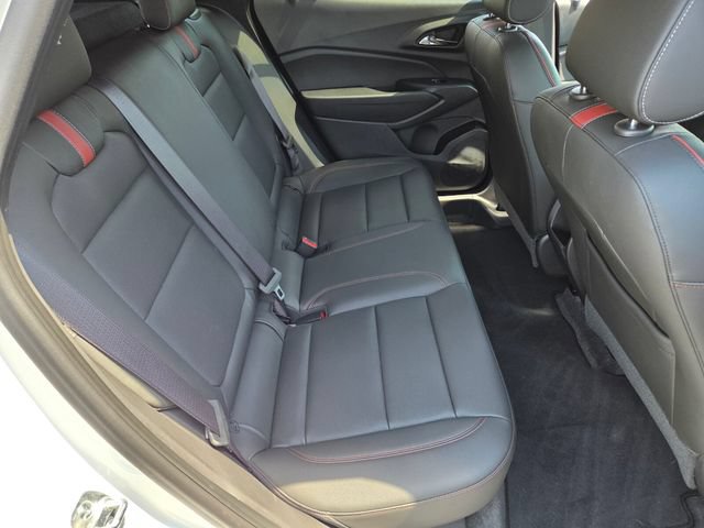 Used 2025 Chevrolet Trax RS w/ Driver Confidence Package FWD image 14