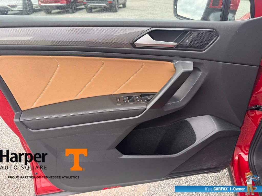 Used 2023 Volkswagen Tiguan SE image 19