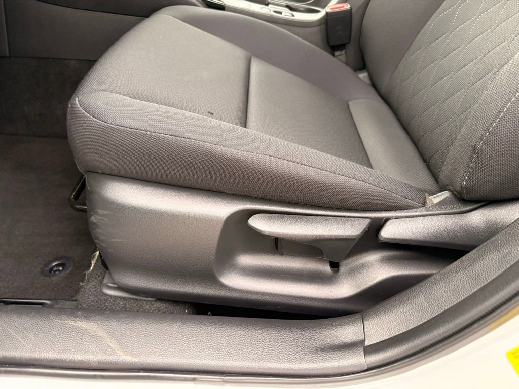 Used 2023 Toyota Corolla LE w/ Carpet Mat Package (TMS) image 34