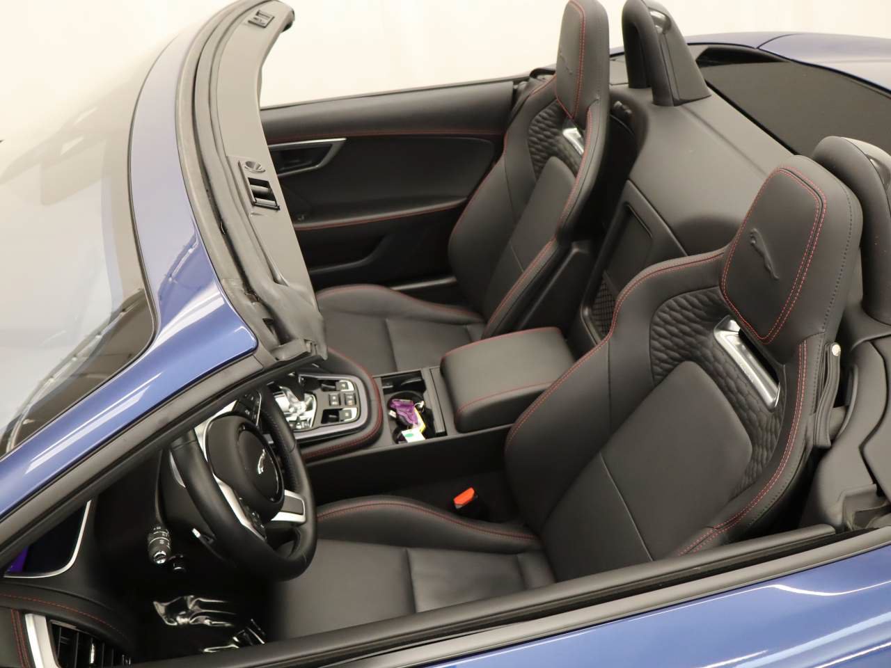 Used 2023 Jaguar F-TYPE R-Dynamic AWD/4WD image 21