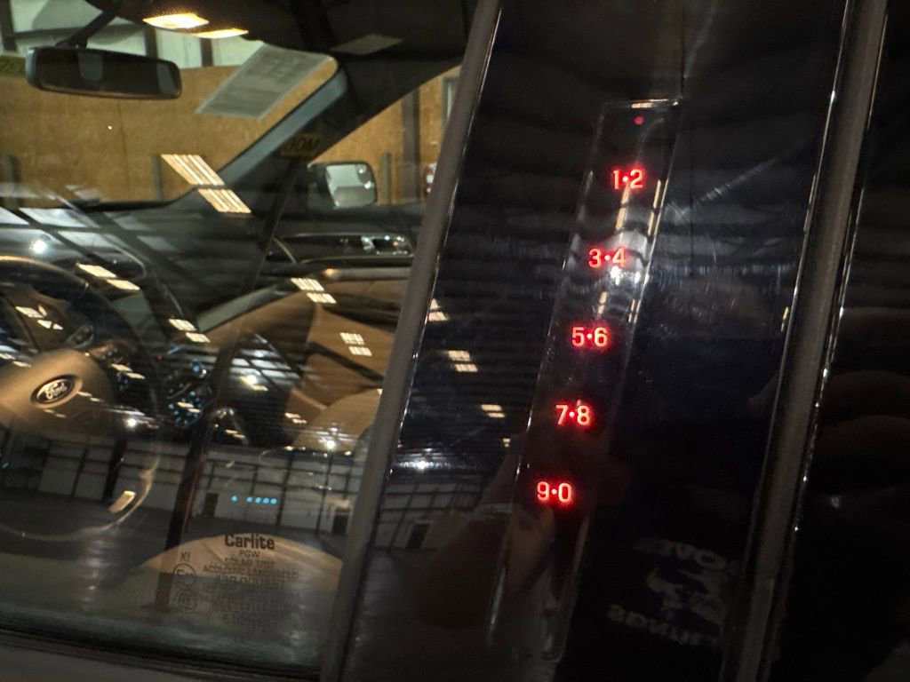 Used 2018 Ford Explorer XLT w/ Equipment Group 202A image 15