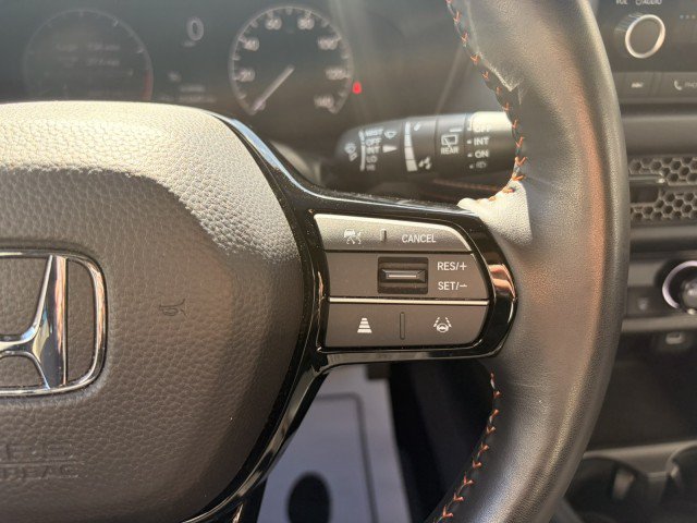 Used 2025 Honda HR-V Sport image 11