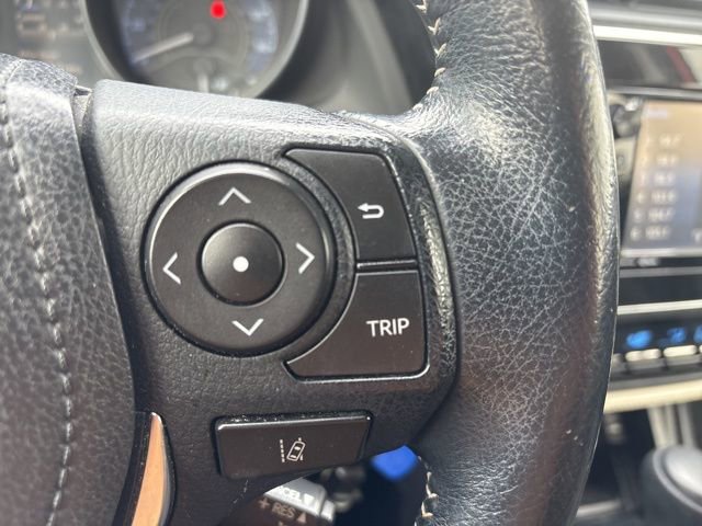 Used 2018 Toyota Corolla iM image 19