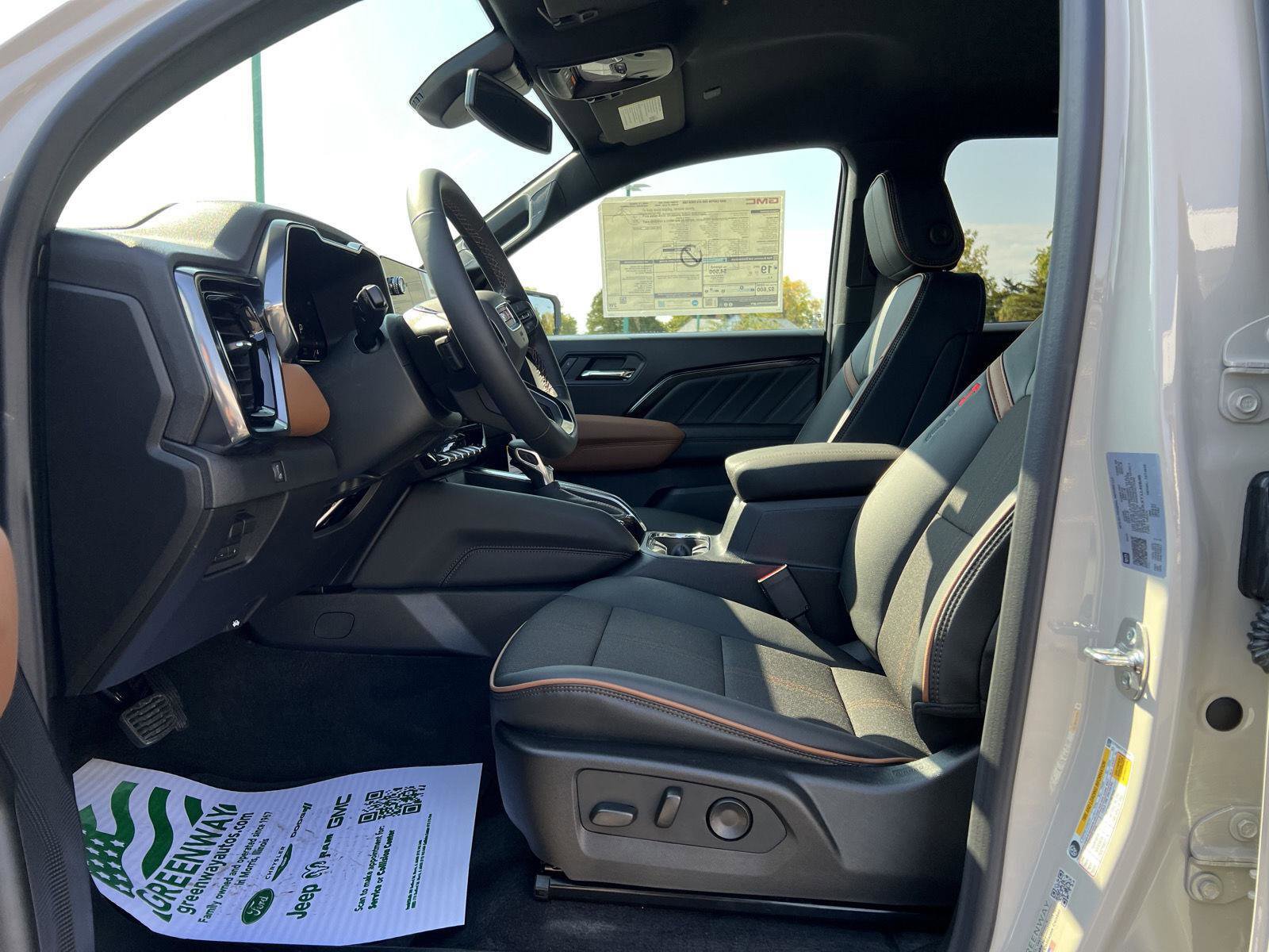 New 2026 GMC Canyon AT4 image 18