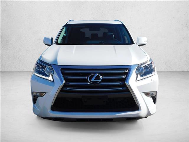 Used 2019 Lexus GX 460 image 2