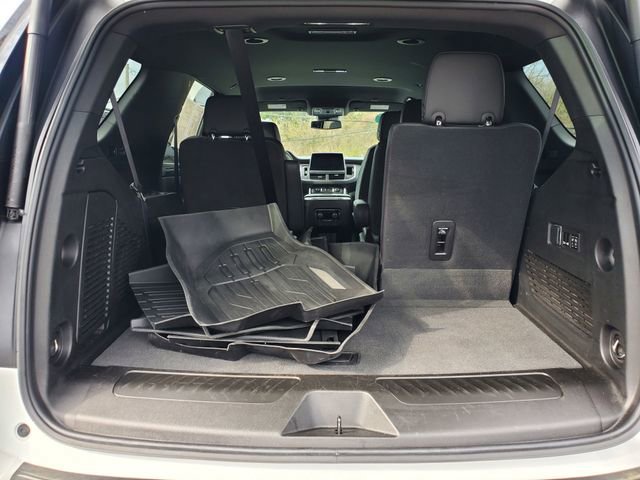 Used 2024 Chevrolet Tahoe LT w/ Luxury Package image 11