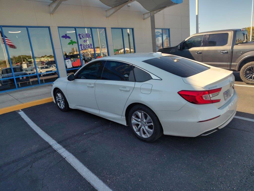 Used 2019 Honda Accord LX image 3