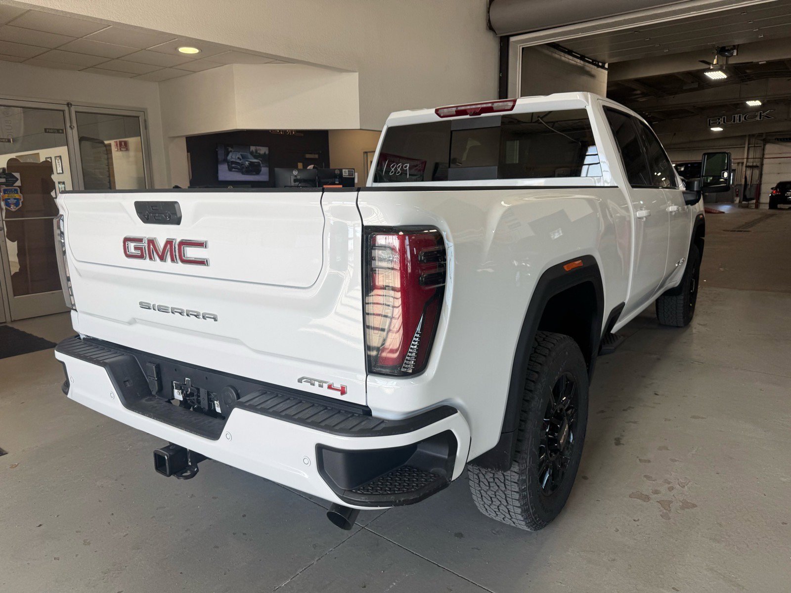 New 2026 GMC Sierra 2500 AT4 w/ AT4 Premium Plus Package image 5