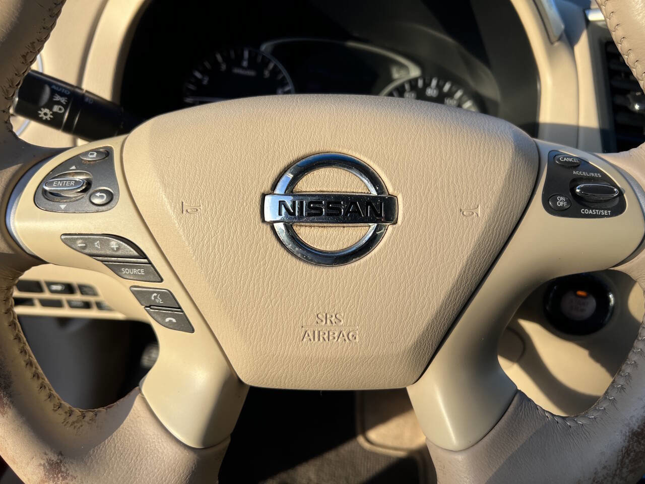 Used 2014 Nissan Pathfinder SL w/ SL Premium Package FWD image 13