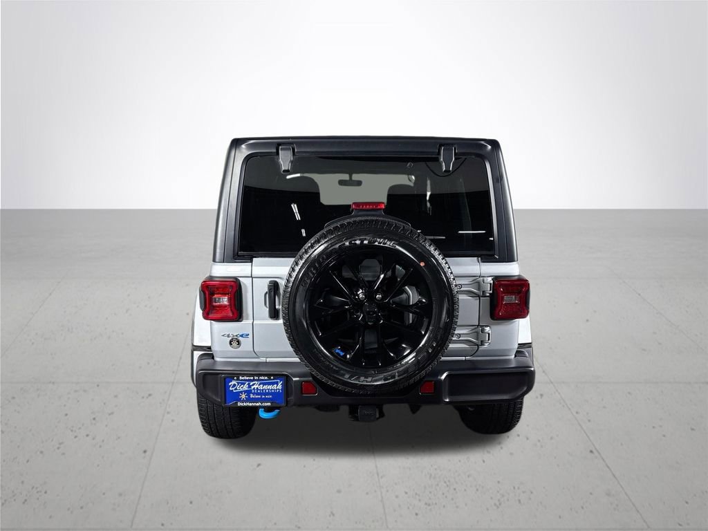 Used 2023 Jeep Wrangler Unlimited Sahara w/ Cold Weather Group image 7